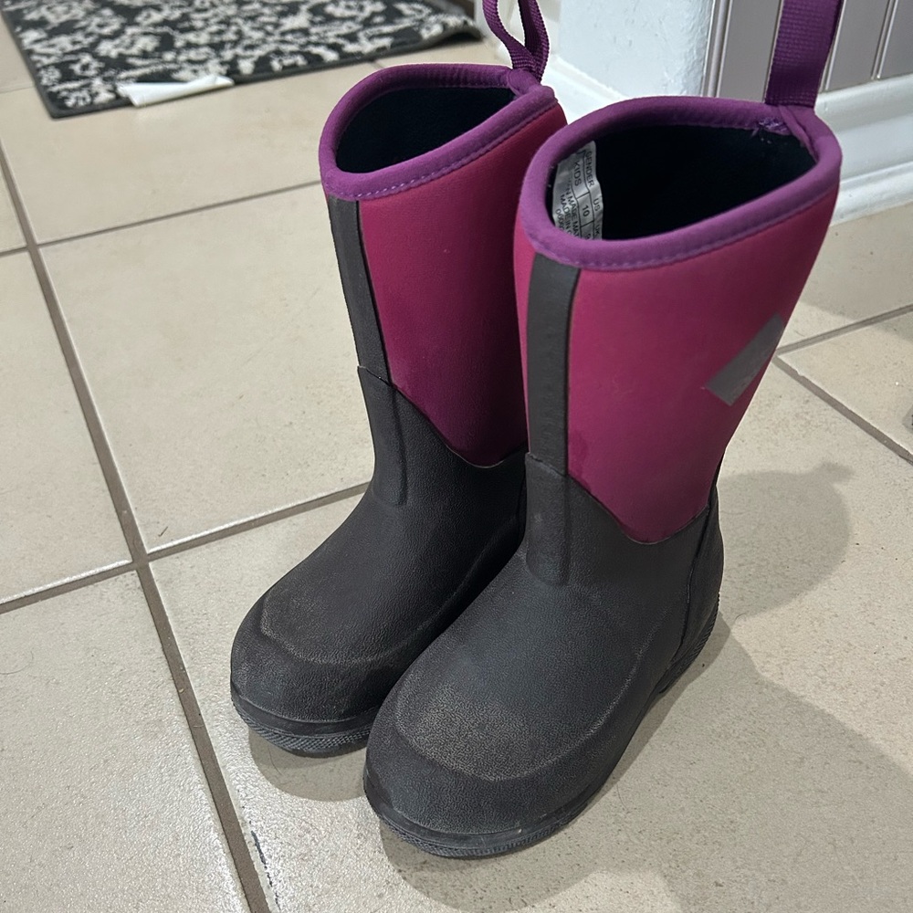 Muck toddler boots size 10 pink
